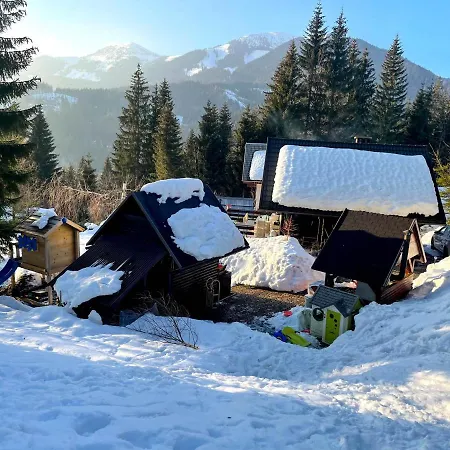 Dwarfs Overlooking Julian Alps Near Bled * 耶塞尼采