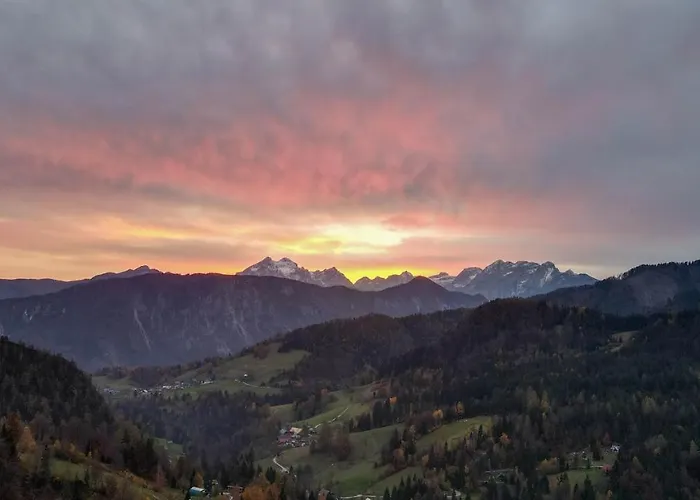 Dwarfs Overlooking Julian Alps Near Bled Ferienhaus Jesenice